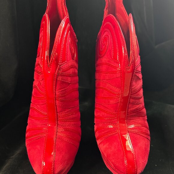 B by Brian Atwood Red Suede & Patent Leather Booties – Size 6 - Picture 3 of 11